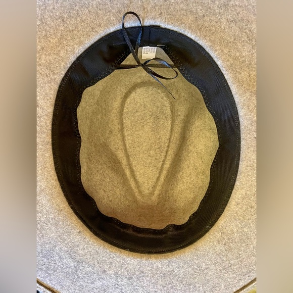 New Unisex Classic Neutral Gray Wool Hat with Tan Leather band on Wide Brim - Picture 7 of 16